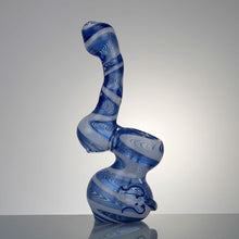 Load image into Gallery viewer, Lizard Design Multi Coloured Glass Bubbler